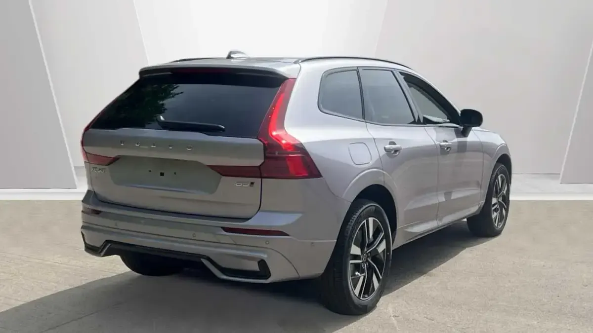Used Volvo XC60 Plus 345 HP (253 kW) 2026 White SUV
