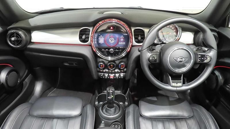 Used Mini Cooper S Exclusive 176 HP (129 kW) 2022 Silver Hatchback