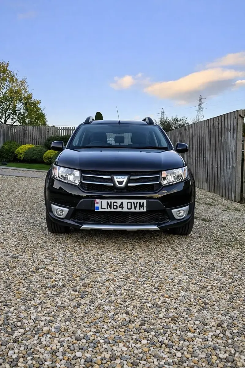 Usado Dacia Sandero Lauréate 2014 Preto Citadino