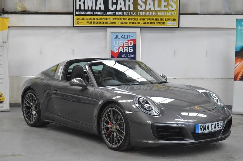 Usado Porsche 991 414 HP (304 kW) 2016 Cinzento Cabrios