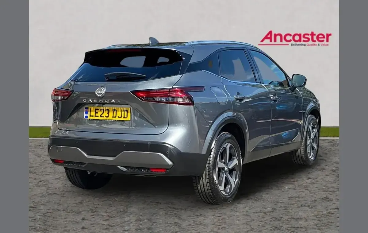 Used Nissan Qashqai N-Connecta 155 HP (114 kW) 2023 Grey SUV
