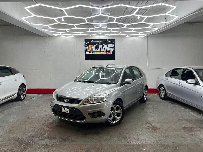 Begagnad Ford Focus Sport 2010 Silver Halvkombi