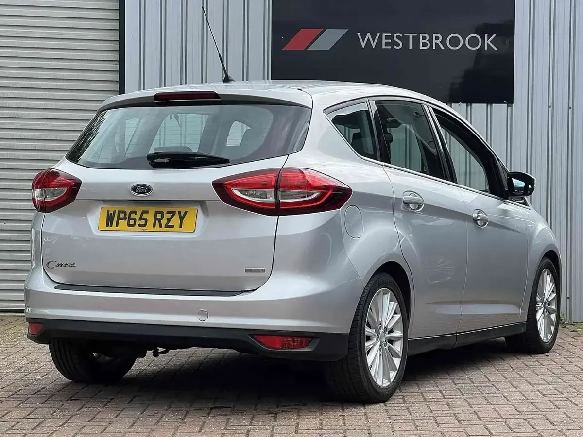 Used Ford C-MAX Titanium 125 HP (91 kW) 2015 Silver MPV