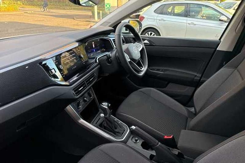 Used VW Taigo Match 115 HP (84 kW) 2025 White SUV