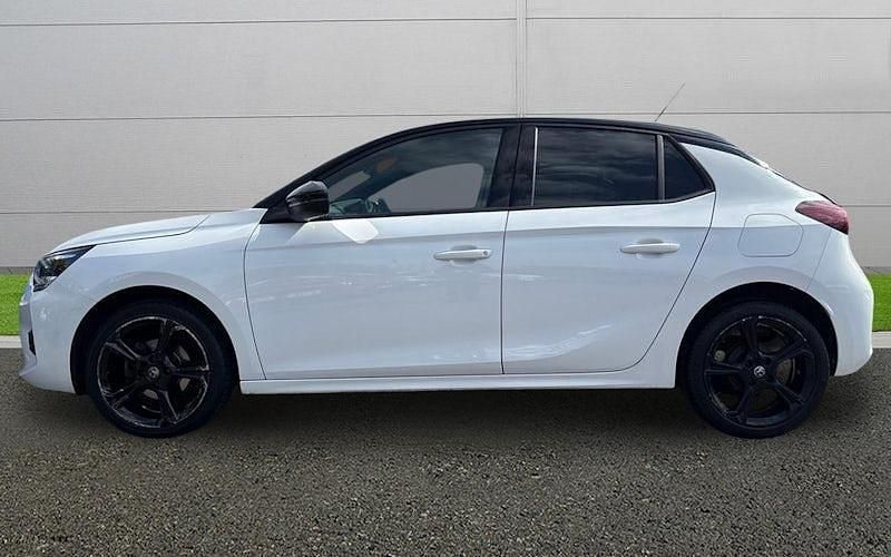 Used Vauxhall Corsa 75 HP (55 kW) 2023 White Hatchback