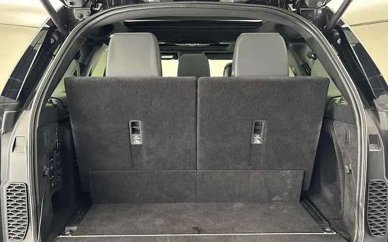 Used Land Rover Discovery S 300 HP (220 kW) 2023 Grey SUV