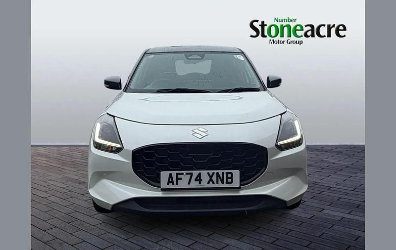 Used Suzuki Swift 82 HP (60 kW) 2024 White Hatchback