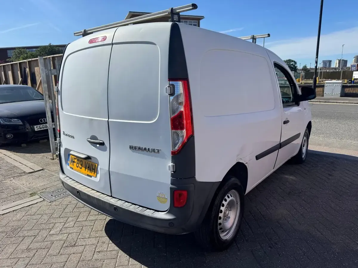 Used Renault Kangoo 2013 White MPV