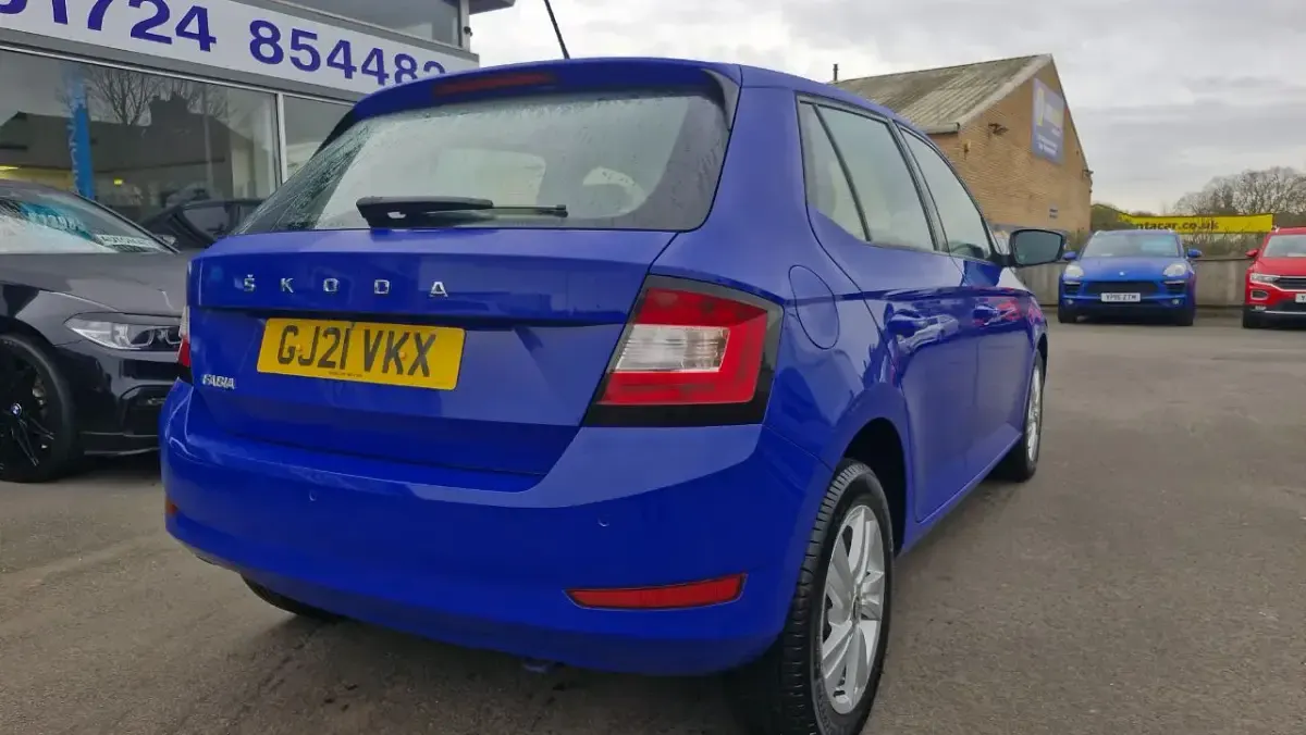 Used Skoda Fabia SE 60 HP (44 kW) 2021 Blue Hatchback