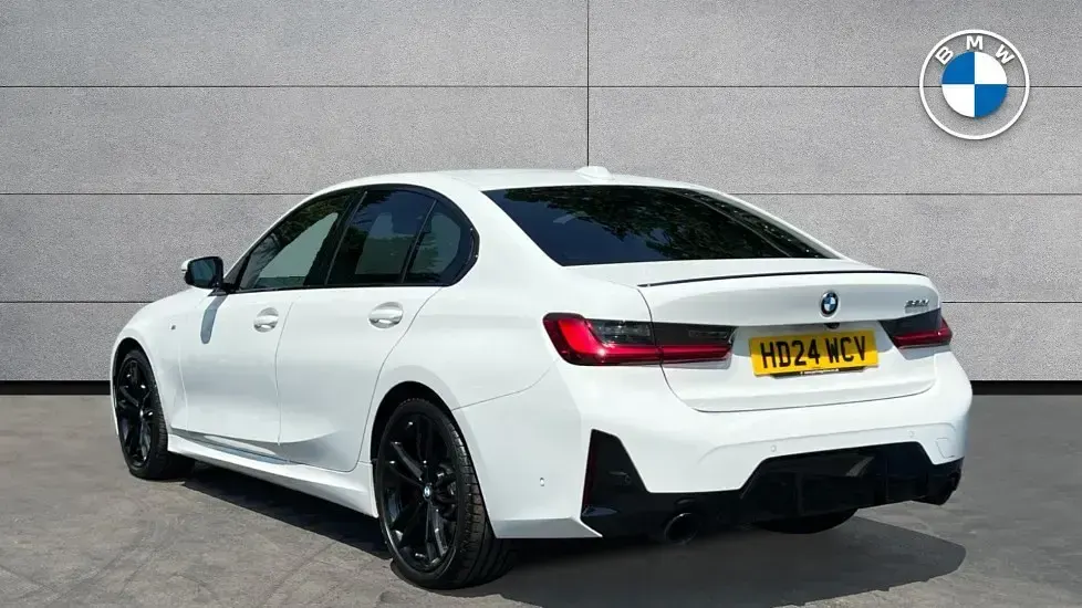 Used BMW 320 M Sport 181 HP (133 kW) 2024 White Sedan