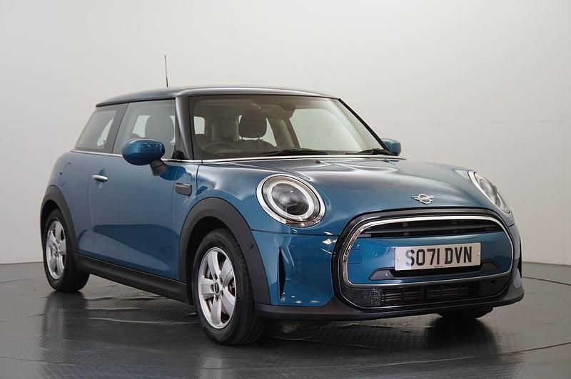 Blue Used 2021 Mini Cooper Classic Hatchback | £18,499 (Fair price) - Image 1/4