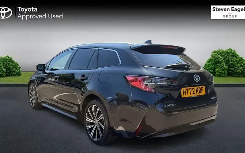 Used Toyota Corolla Design 122 HP (89 kW) 2022 Black Estate