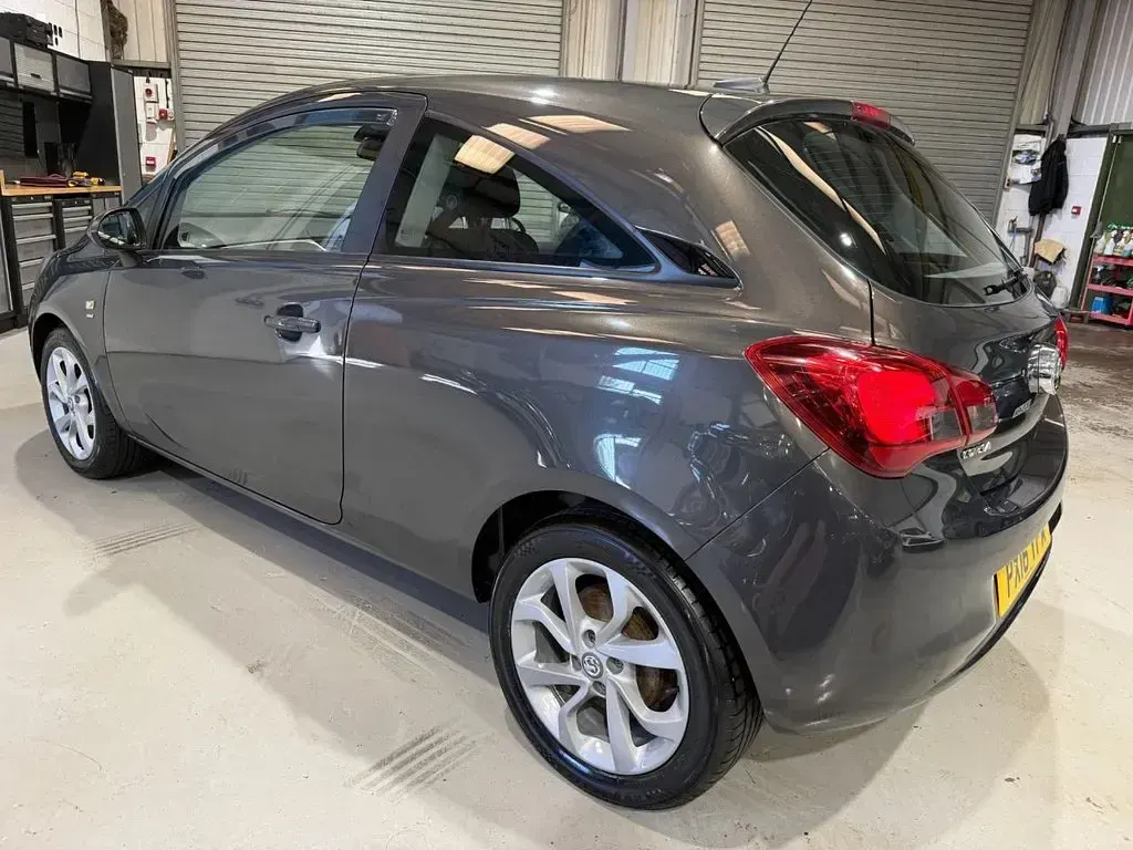 Used Vauxhall Corsa 75 HP (55 kW) 2016 Grey Hatchback