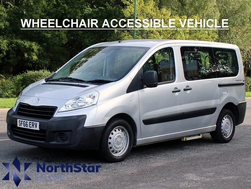 Second-hand Peugeot Expert Comfort 98 CP (72 kW) 2016 Argintiu Van