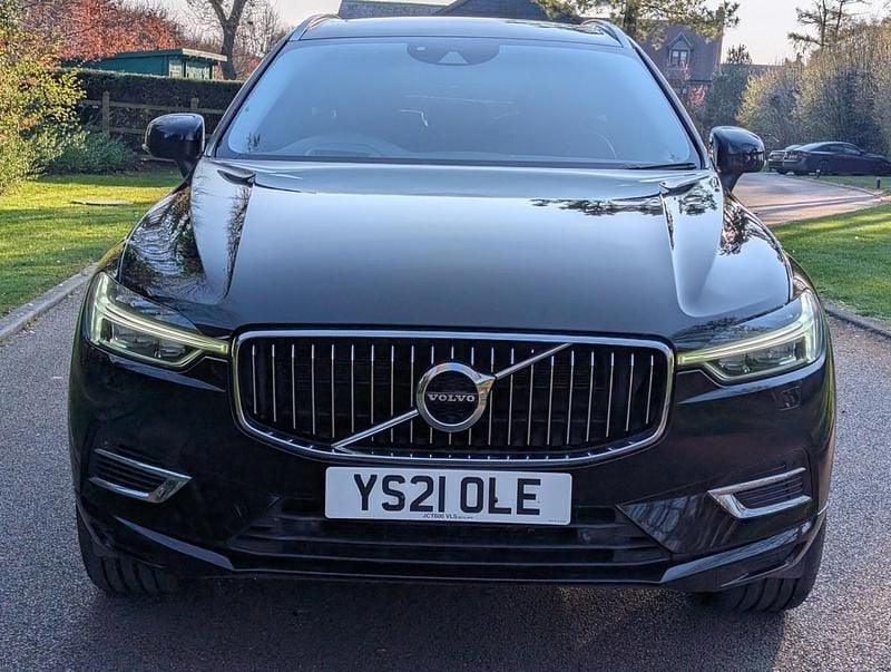 Used Volvo XC60 Inscription 250 HP (183 kW) 2021 Black SUV