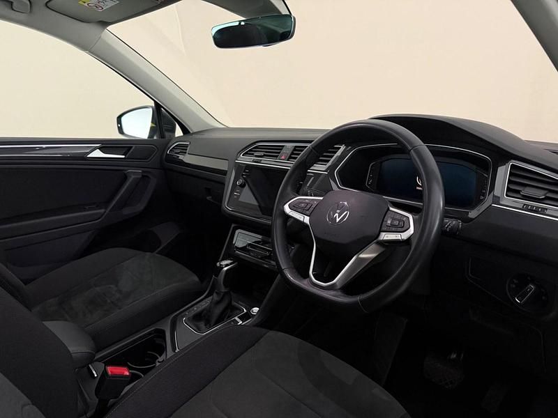 Used VW T-Roc Life 150 HP (110 kW) 2023 Grey SUV