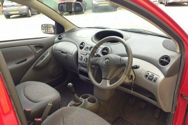 Used Toyota Yaris 2001 Hatchback