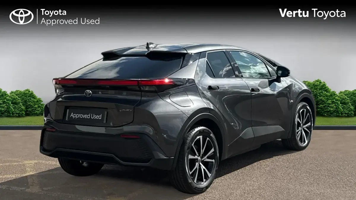 Used Toyota C-HR Design 223 HP (164 kW) 2025 Decuma grey (metallic paint) SUV