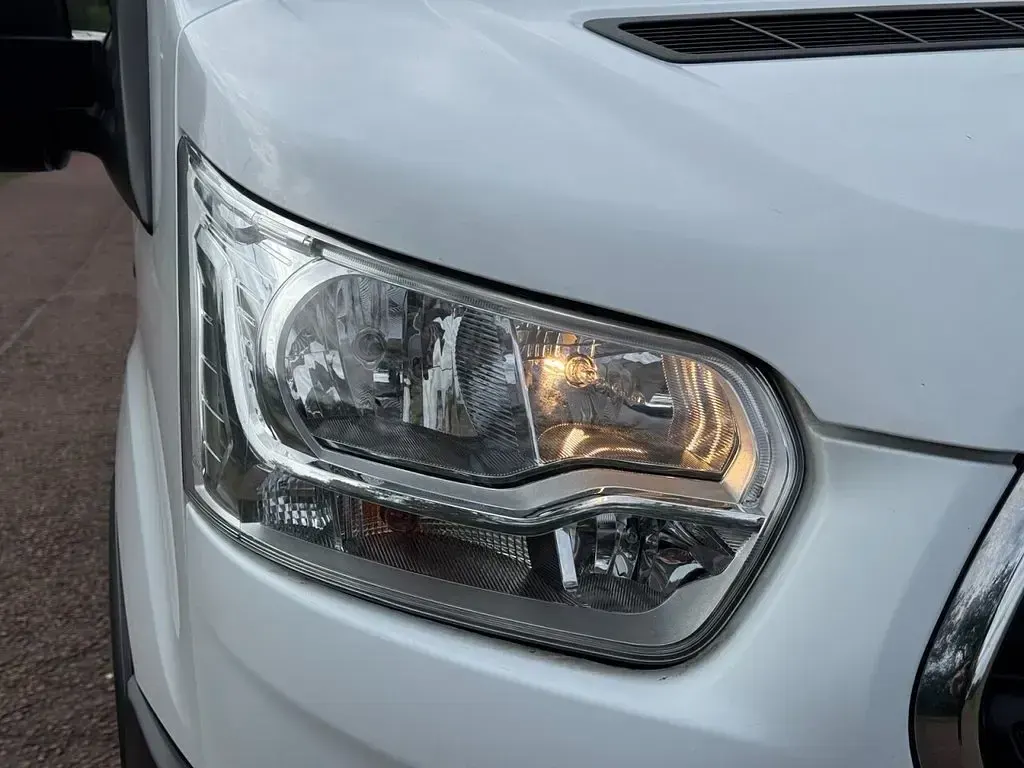 Used Ford Transit Trend 2022 White Van