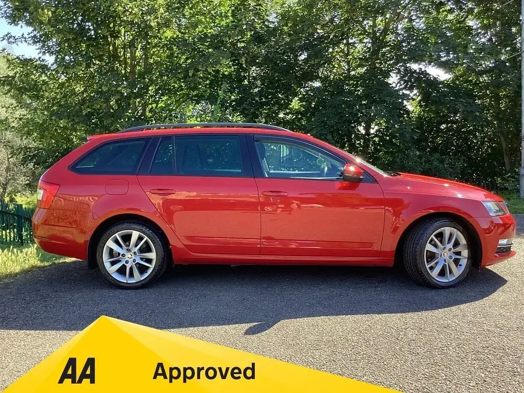 Used Skoda Octavia SE L 115 HP (84 kW) 2019 Red Estate