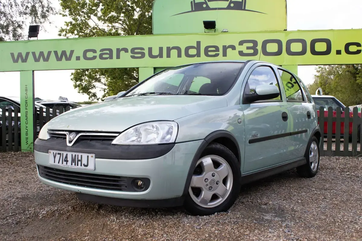 Used Vauxhall Corsa Elegance 90 HP (66 kW) 2001 Green Hatchback
