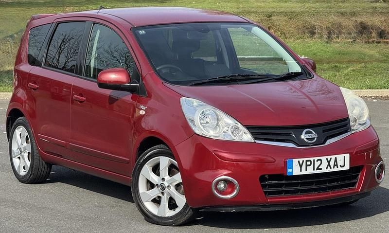 Begagnad Nissan Note N-TEC 2012 Röd Halvkombi
