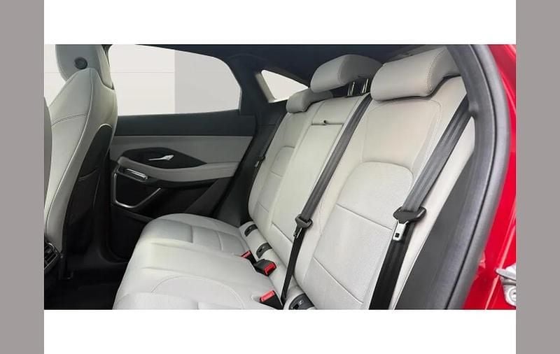 Usado Jaguar E-Pace R-Dynamic 204 HP (150 kW) 2024 Vermelho SUV
