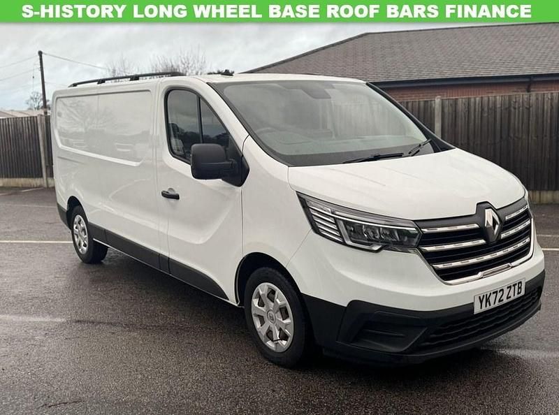 Begagnad Renault Trafic Business 2022 Vit Minibuss
