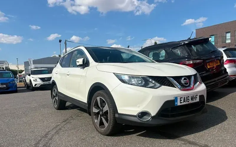 Used Nissan Qashqai N-Connecta 110 HP (80 kW) 2017 SUV