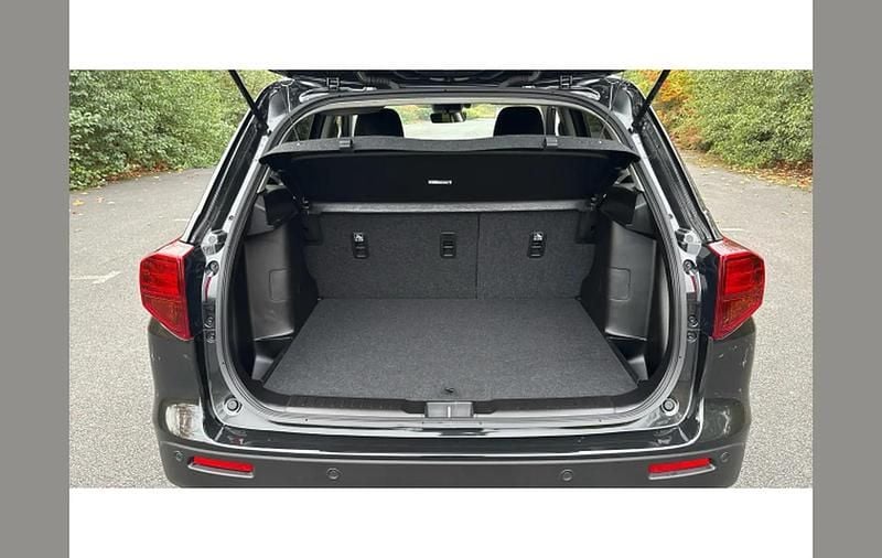 Used Suzuki Vitara 116 HP (85 kW) 2024 Black SUV