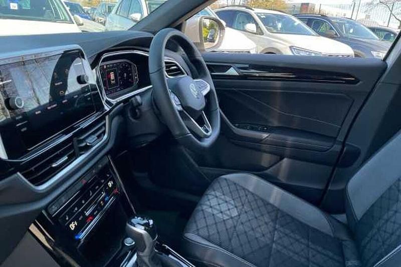 Used VW T-Roc R-line 150 HP (110 kW) 2025 Silver SUV