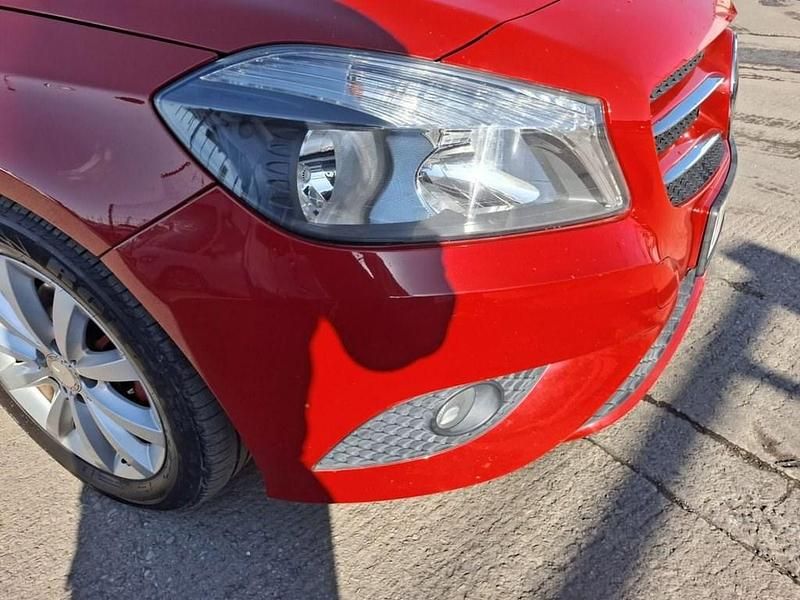 Usado Mercedes A180 SE 2014 Vermelho Citadino