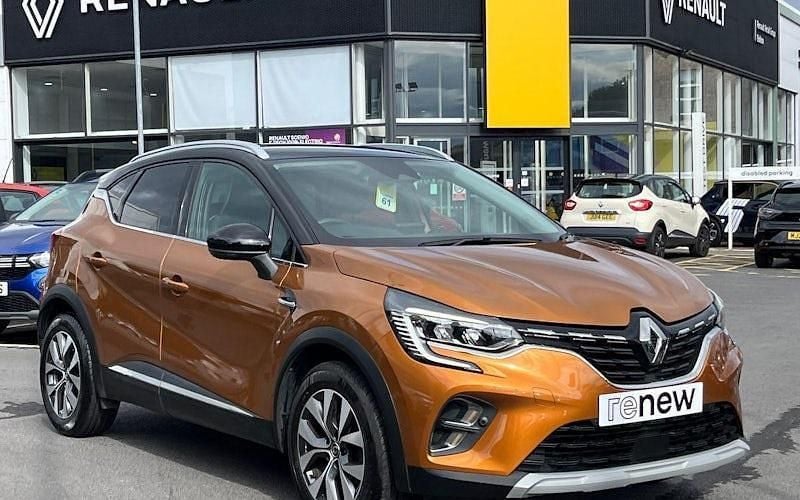 Orange/black Used 2020 Renault Captur Version S SUV | £12,727 (Fair price) - Image 1/3