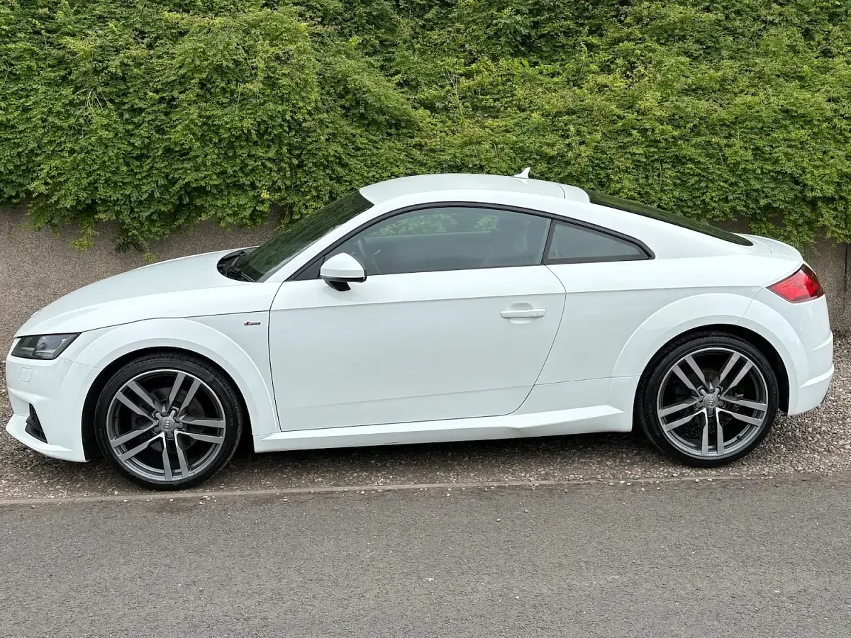 Used Audi TT S-Line 180 HP (132 kW) 2018 White Coupe