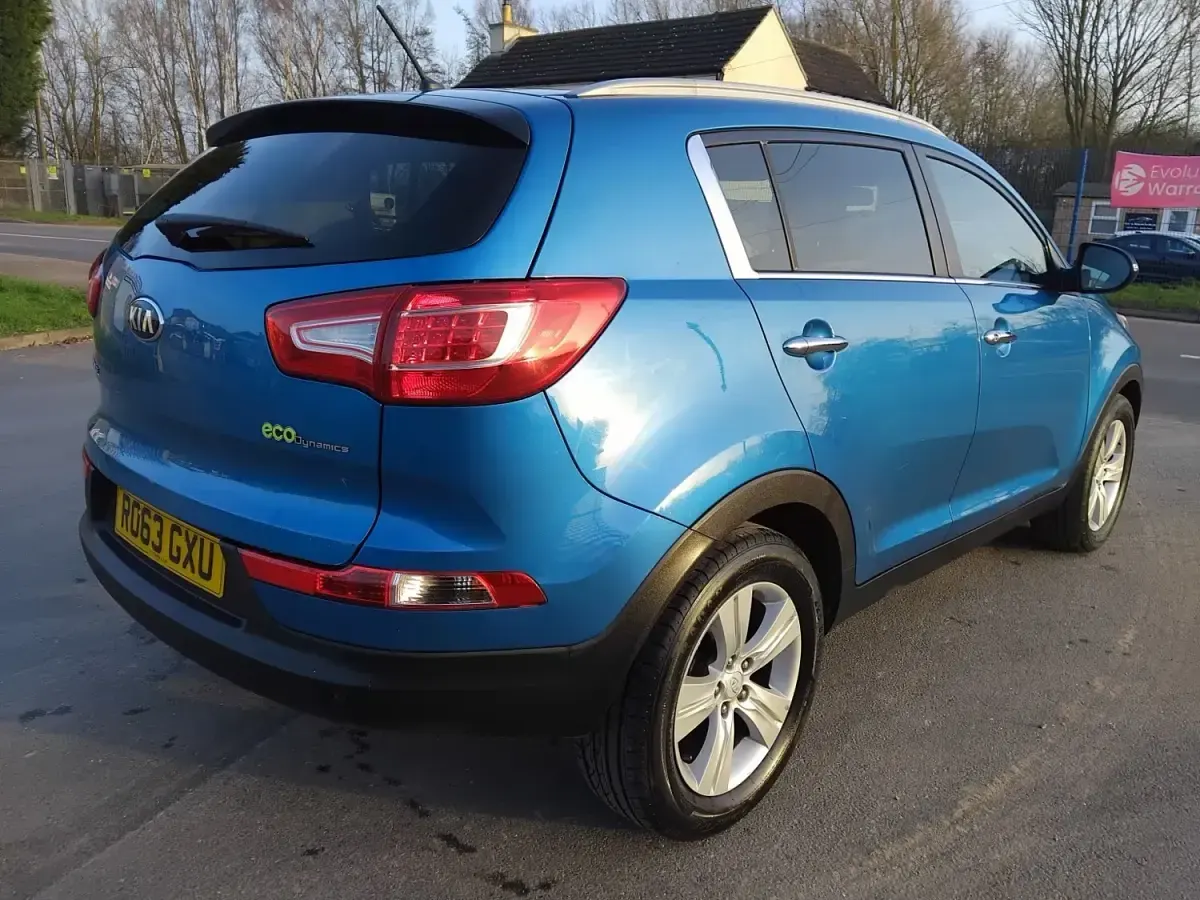 Usado Kia Sportage 115 HP (84 kW) 2013 Azul SUV