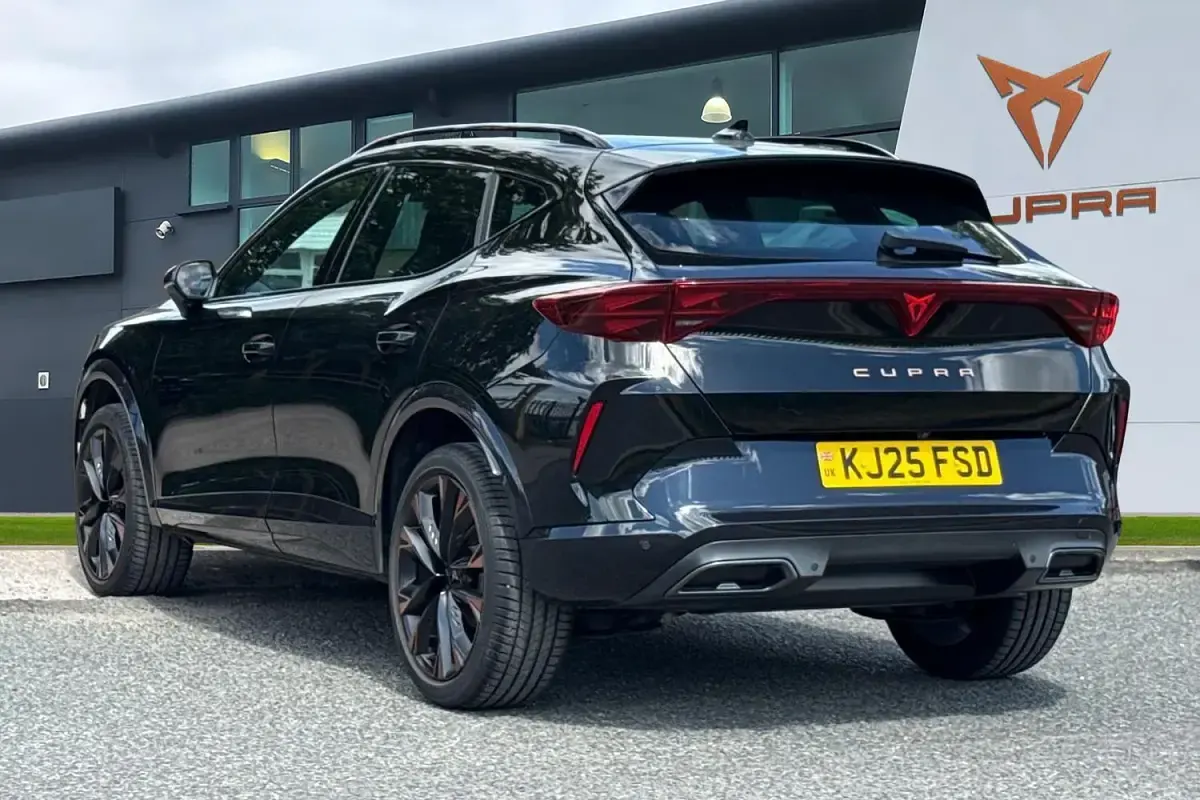 Used Cupra Formentor 150 HP (110 kW) 2025 Black SUV