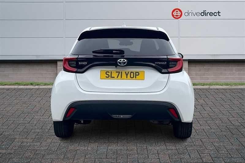 Used Toyota Yaris Hybrid Design 2021 White Hatchback