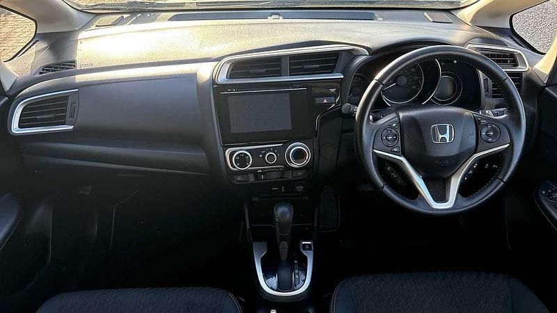 Used Honda Jazz Sport 130 HP (95 kW) 2019 Grey Hatchback