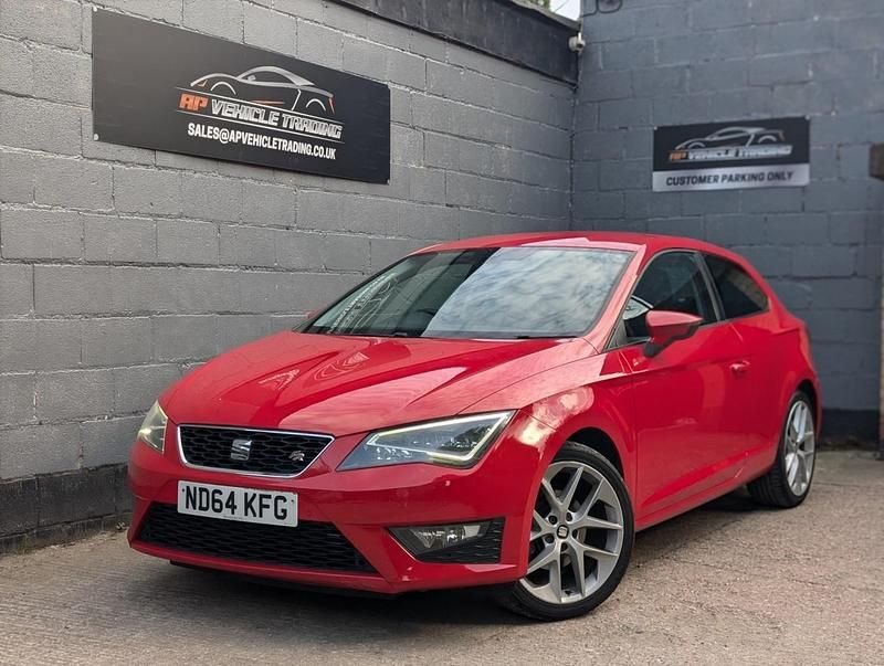 Red Used 2014 Seat Leon FR Hatchback | £4,995 (Good price) - Image 1/4