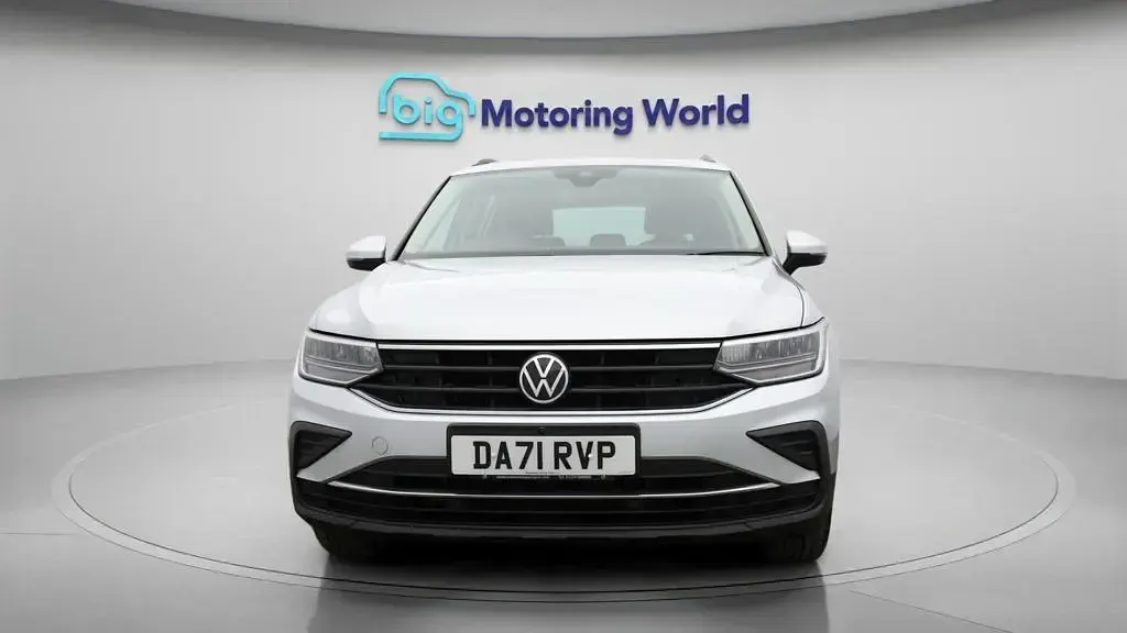 Used VW Tiguan Active 150 HP (110 kW) 2021 Silver SUV