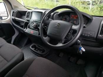 Image 3/4