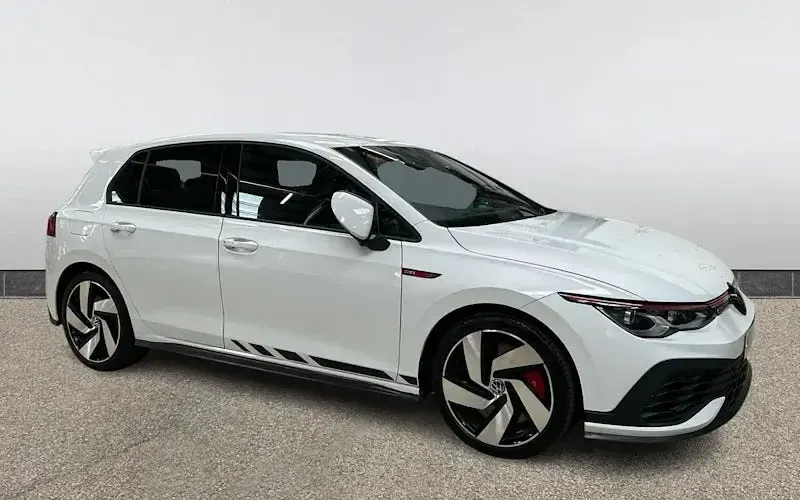 Usado VW Golf VIII GTI Clubsport 300 CV (220 kW) 2023 Utilitario