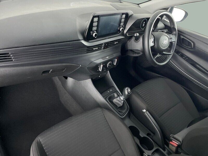 Black Used 2022 Hyundai i20 SE Hatchback | £12,549 (Fair price) - Image 1/1