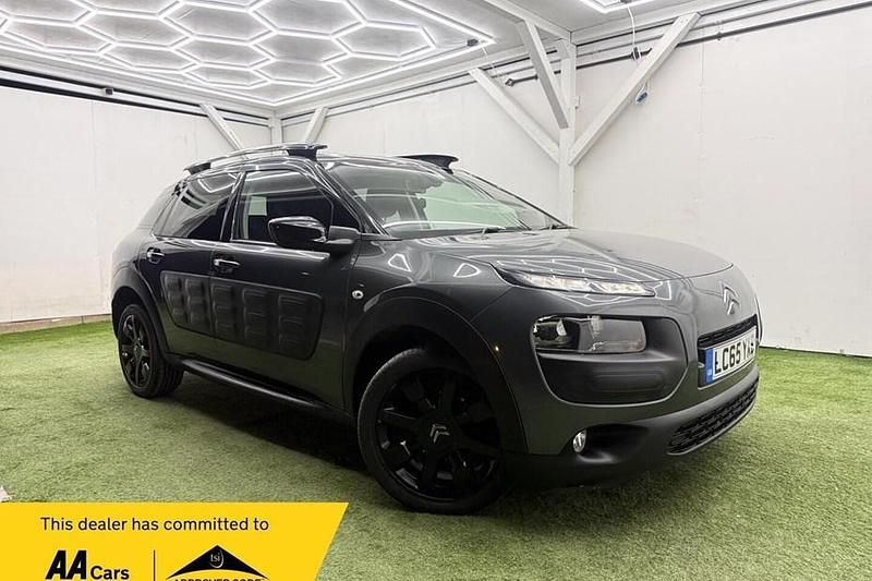 Used Citroën C4 Cactus Flair 110 HP (80 kW) 2016 Grey Hatchback