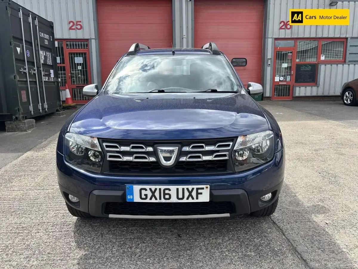 Used Dacia Duster Lauréate 110 HP (80 kW) 2016 Blue SUV