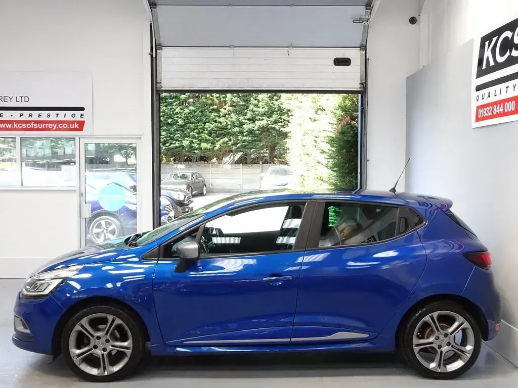Used Renault Clio GT-Line 90 HP (66 kW) 2019 Blue Hatchback