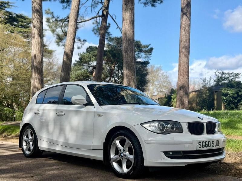 Used BMW 118 Sport Line 2010 White Hatchback