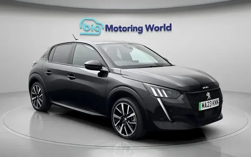 Used Peugeot e-208 GT 100 kW (136 HP) 2023 Black Hatchback