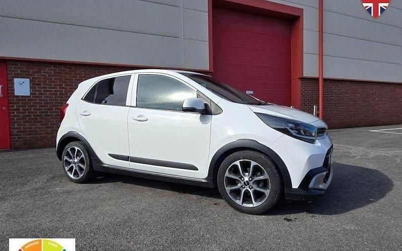 Used Kia Picanto X-Line 67 HP (49 kW) 2022 White Hatchback