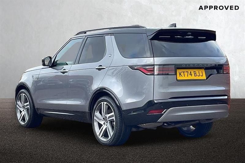 Used Land Rover Discovery 5 HSE Dynamic 350 HP (257 kW) 2024 Santorini black SUV